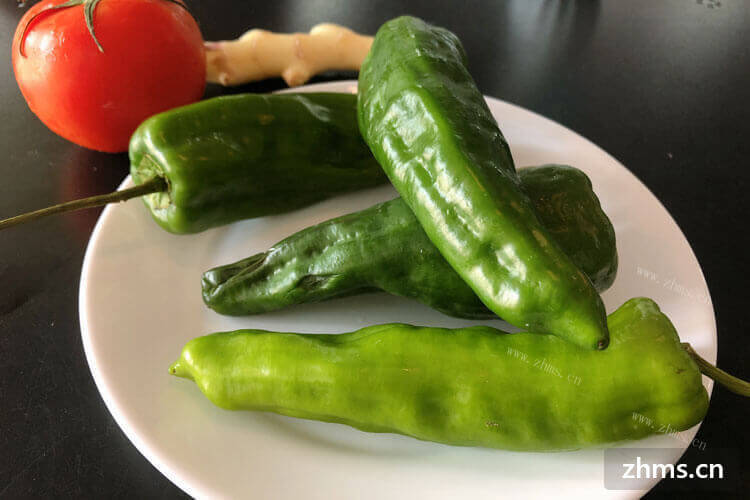 今天买了很多青椒回家，但是炒青椒怎么炒？