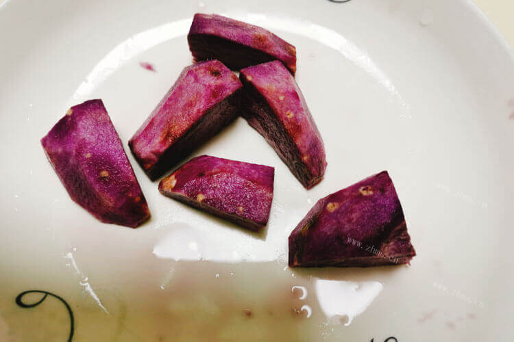 想吃蒸紫薯，家里没有蒸锅怎么蒸紫薯？