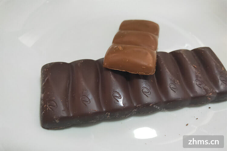 香甜味美的巧克力怎么融化才能和其他食品一起加工呢？
