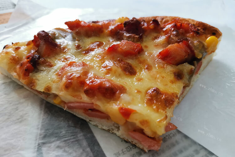 孩子想吃海鲜披萨，想自己在家做。那么如何自制海鲜披萨材料？