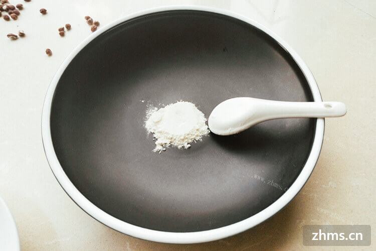 面粉可以做什么吃的简单方便，饺子是用那种面粉做的？