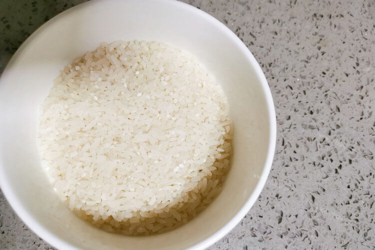 将大米当做原材料做成的食物，大米制品会有那些？