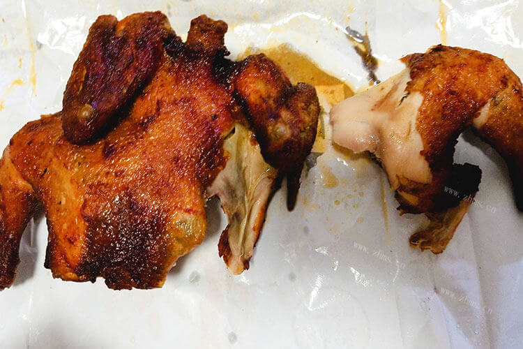 我想了解鸡胸肉，请问鸡胸肉能做宫爆鸡丁吗怎么做好吃呢？