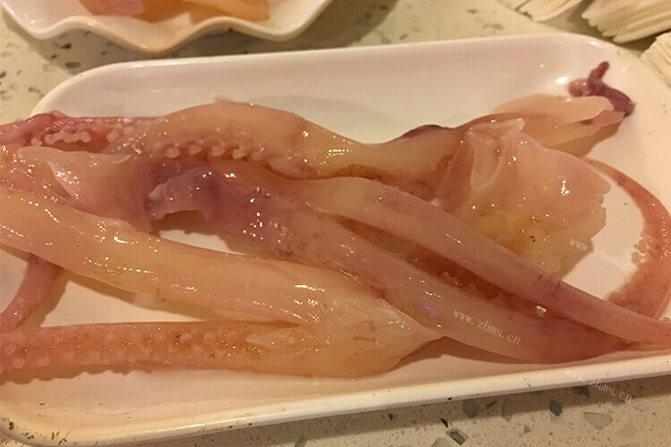 小猪鱿鱼挺好吃的，大家知道怎么做吗？