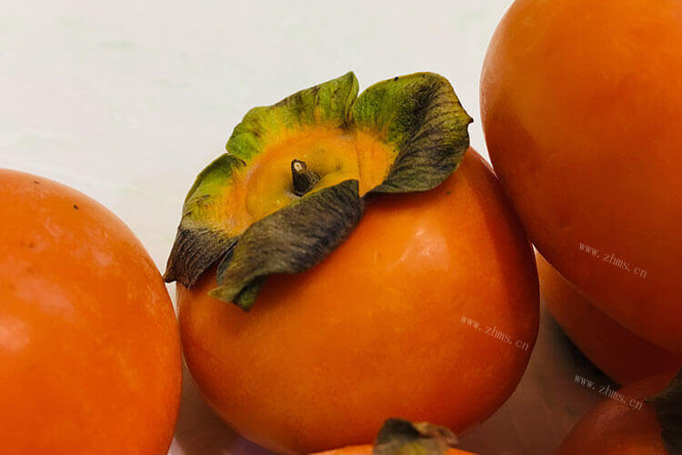 最近想了解柿子，请问柿子授粉是怎样的？