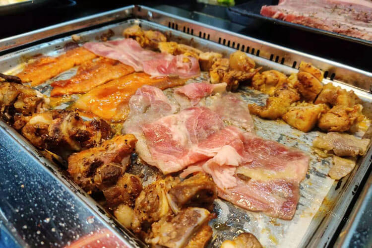 东北人爱吃木炭烤肉，东北人木炭烤肉店怎么样？