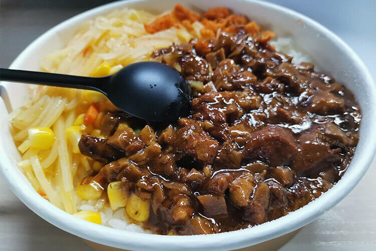 很多人说弄不好自嗨锅台湾卤肉饭，自嗨锅台湾卤肉饭使用方法很难