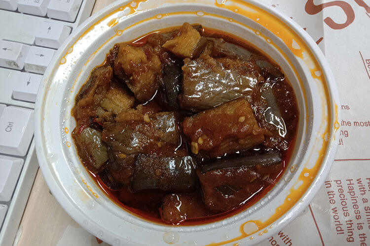 茄子包多久能熟，茄子与什么食物搭配在一块儿做包子好吃？