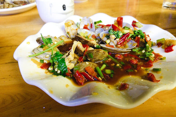 西施舌豆腐汤要不要焯水呢，晚上吃猪舌豆腐汤