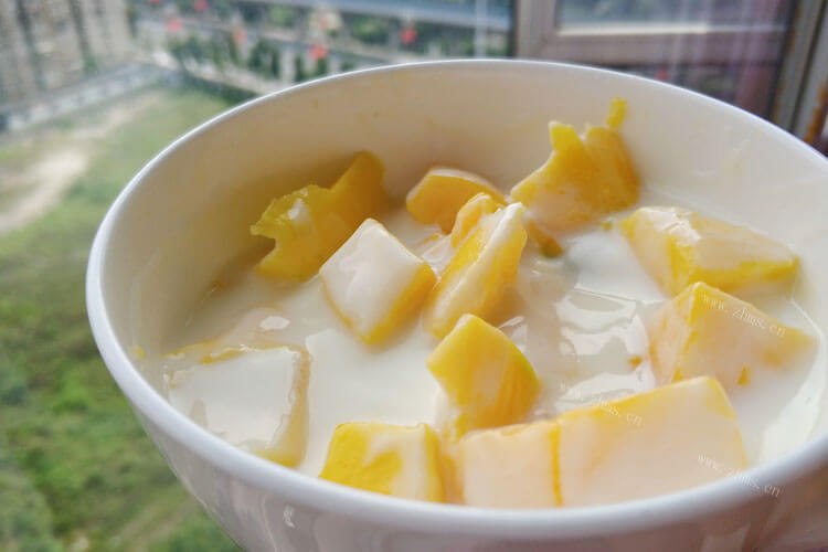 好长时间没有吃水果捞，水果捞平均多少钱一碗？