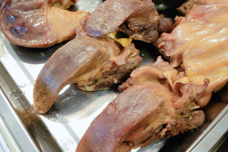 猪舌头有肉，猪舌根肉可以吃吗？