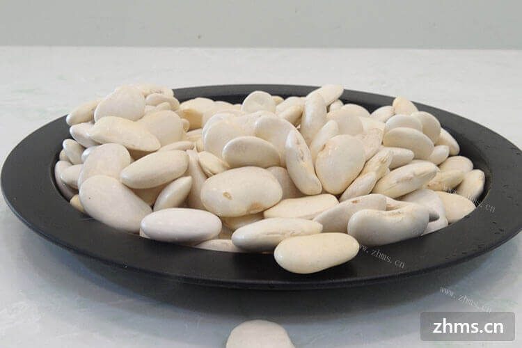 请问白芸豆和什么一起煮好吃？辣的好吃还是不辣的好吃？