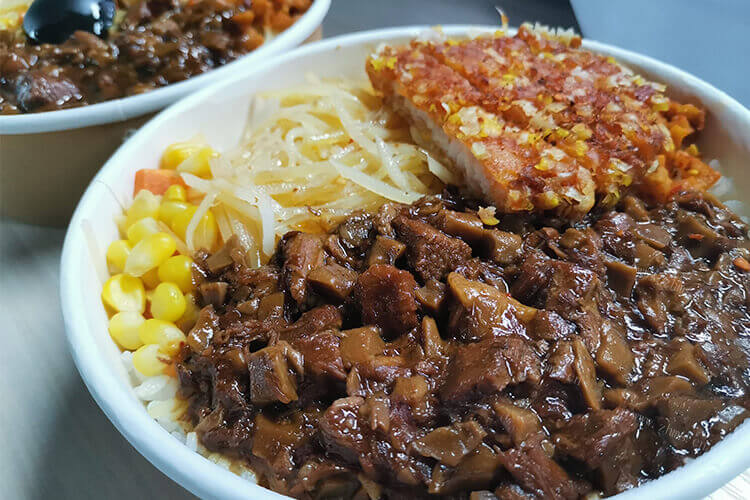 想吃卤肉饭，请问卤肉饭配什么汤最好？