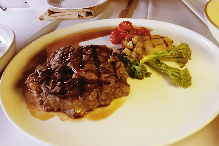 美景美食，尽在athleen's Waitan K外滩西餐厅