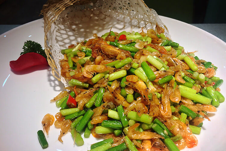 阳朔美食打卡,大师傅啤酒鱼厉害了 阳朔美食打卡,大师傅啤酒鱼厉害了