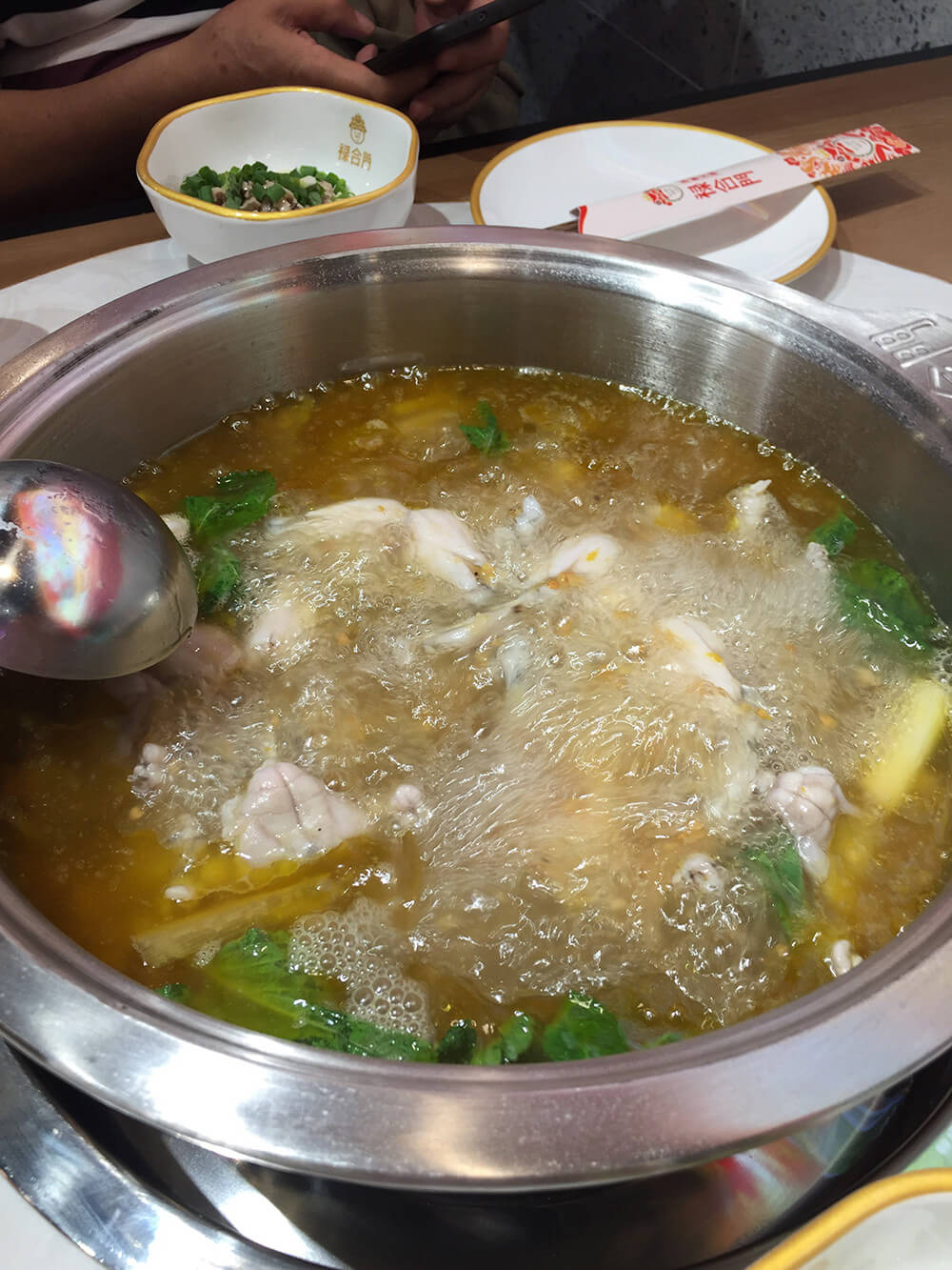 美蛙和火锅不可兼得 美蛙和火锅不可兼得