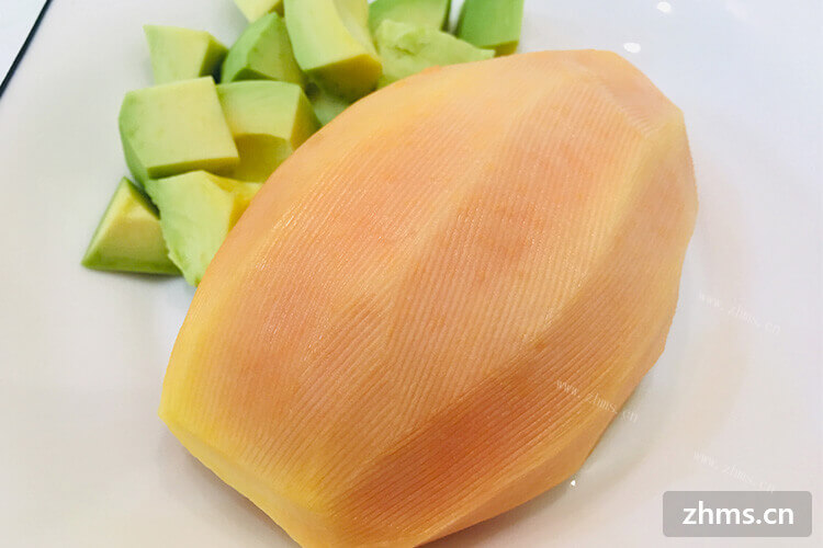 吃过生木瓜的小伙伴们，能请问一下木瓜蒸着吃木瓜蒸多久好吃呢？