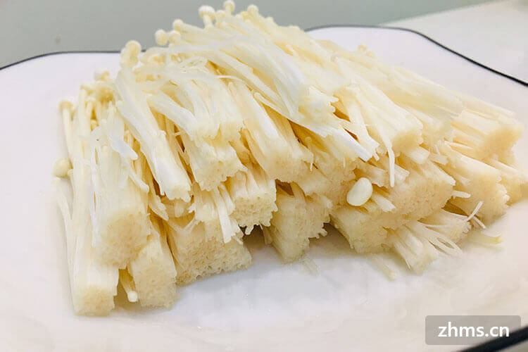 金针菇煮多久熟 金针菇煮多久熟