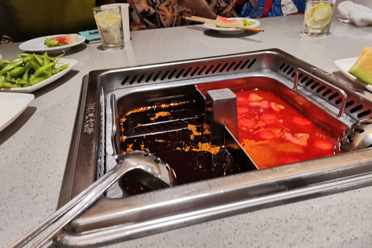 火锅猪肉卷怎么炒好吃吗，可以加白菜吗？