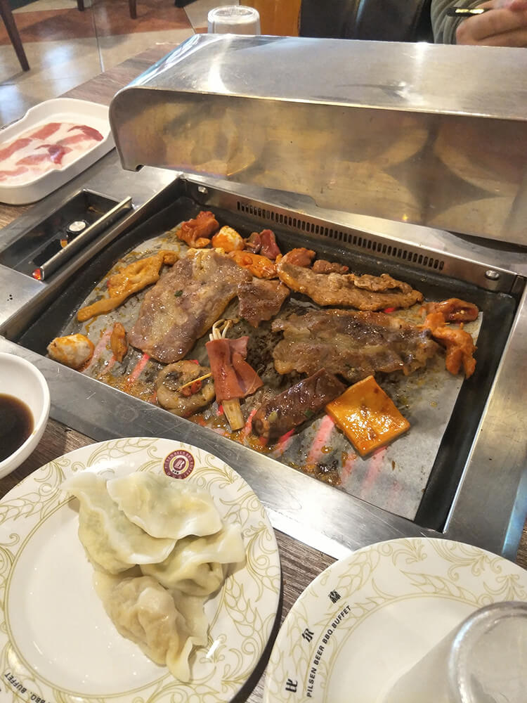 贪心的我，烤肉火锅全都要！而且还要全程自助！