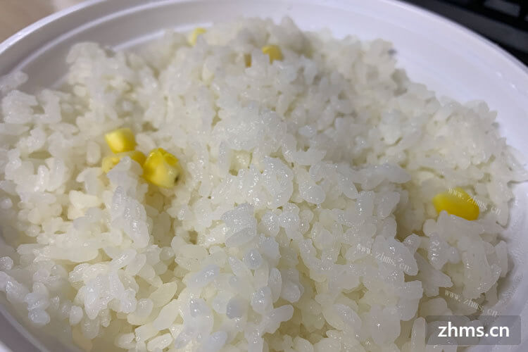 米饭的热量是不是超级高？正在减肥的话适合吃吗