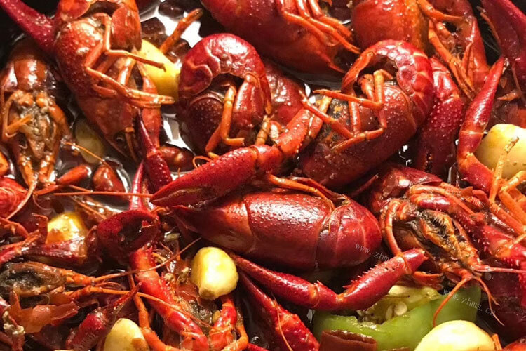 好想吃一些比较正宗的油焖小龙虾，油焖小龙虾正宗怎么做？