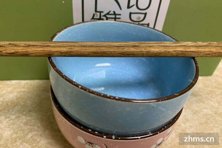 市场上有卖假银筷子的，假银筷子是什么材质？