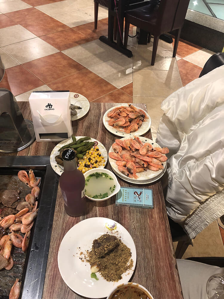 贪心的我，烤肉火锅全都要！而且还要全程自助！
