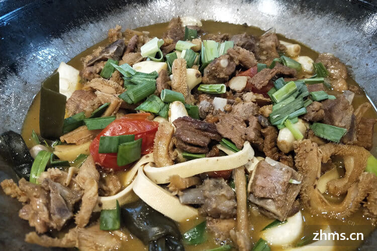 牛肚用来做火锅特别好吃，用来做火锅配菜牛肚该如何制作呢