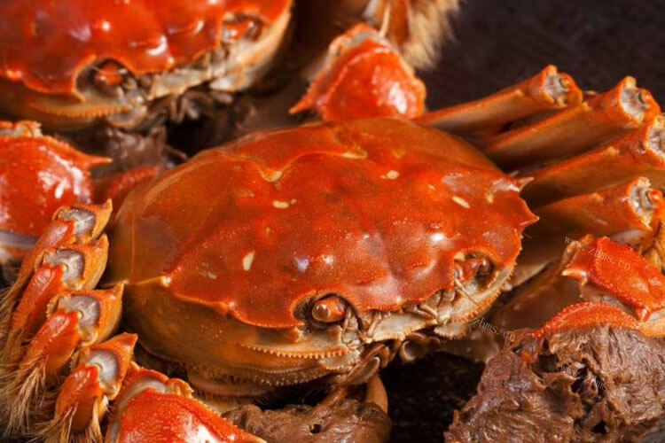 螃蟹怎么弄好吃，煮螃蟹还是蒸螃蟹？