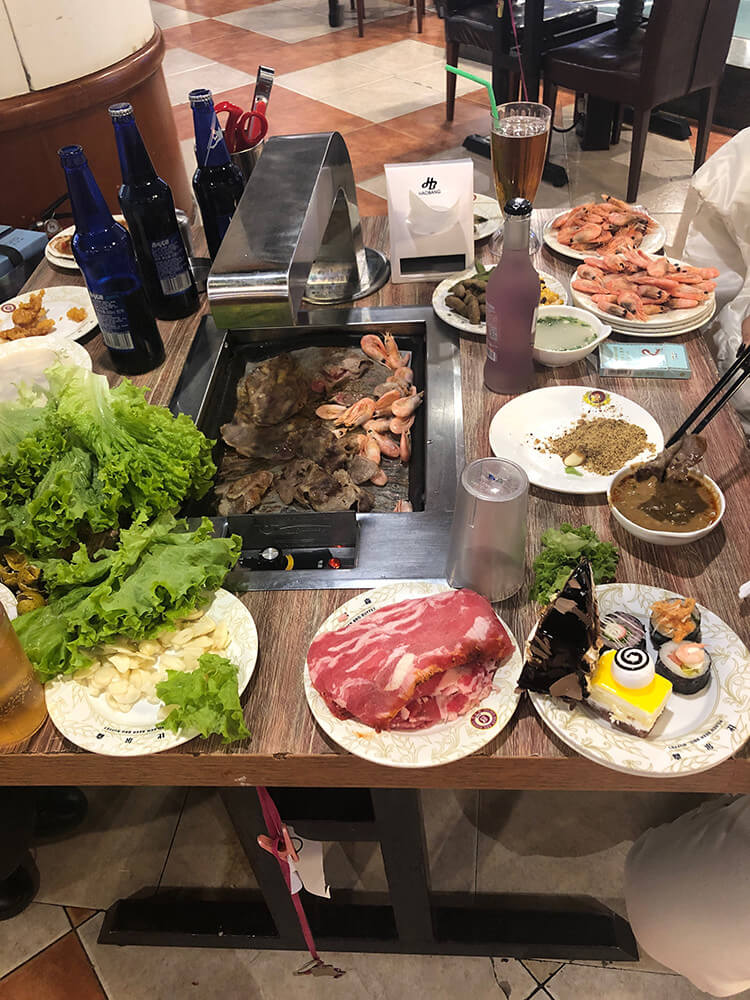贪心的我，烤肉火锅全都要！而且还要全程自助！