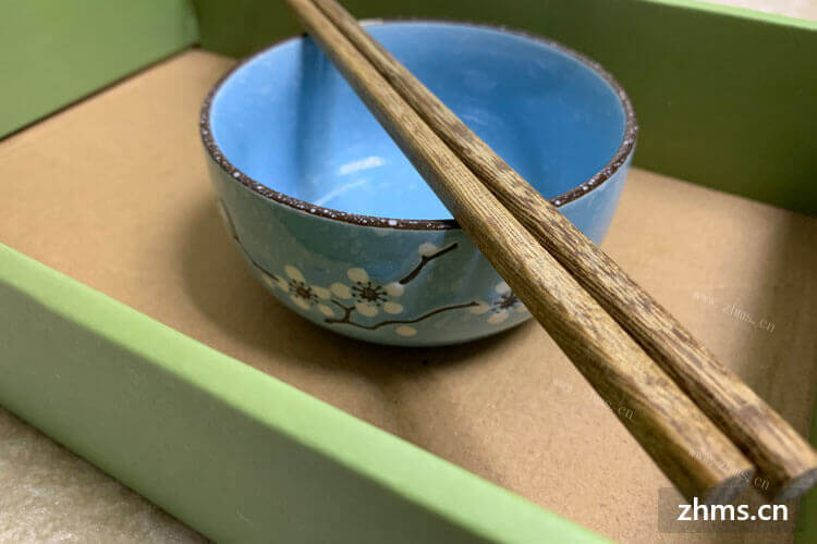 准备用洗碗机洗筷子，请问洗碗机可以洗的筷子是什么材质？