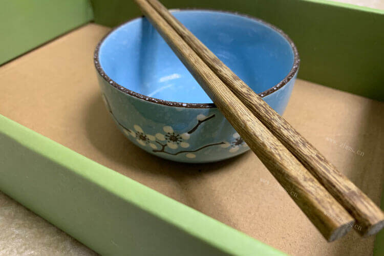 从朋友那里得知铁木筷子，铁木筷子优缺点是什么？