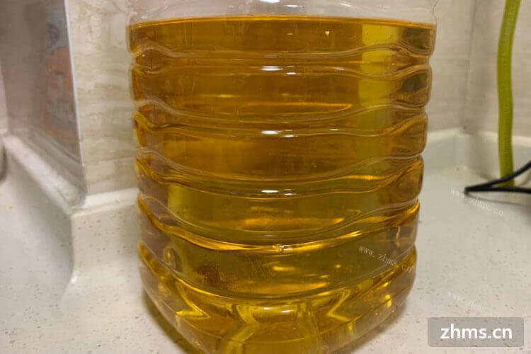 家里买了好多桶装油食用油，想知道桶装油食用油怎么储存？