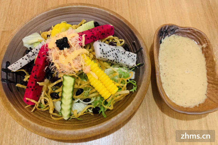 蔬菜沙拉需要哪些材料 蔬菜沙拉需要哪些材料