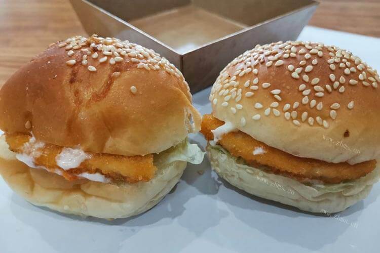 想要吃汉堡了，汉堡配什么饮料好一些？