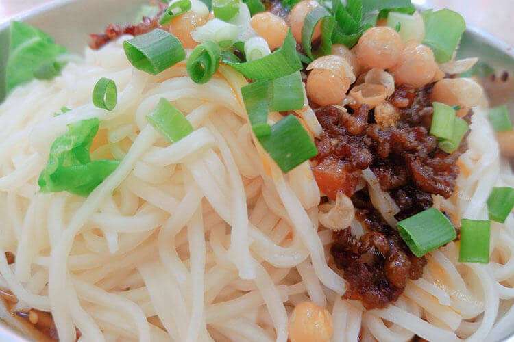 荞面饸饹是哪里的一个特色美食，味道怎么样？