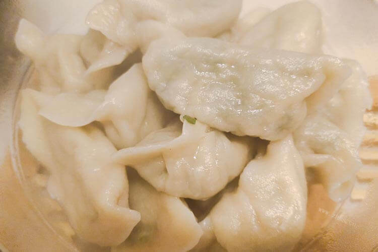 想蒸一些饺子吃，怎样活蒸饺面好吃？