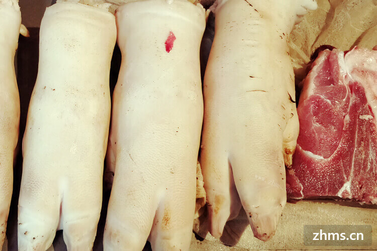 在超市买了一些猪脚，猪脚蒸多久合适呢？