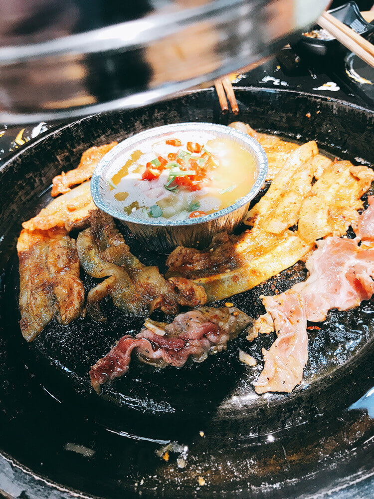 盘盘考第一也不能盘盘吃烤肉,因为要长膘! 盘盘考第一也不能盘盘吃烤肉,因为要长膘!