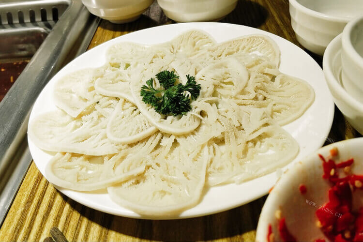 卫龙魔芋爽素毛肚是什么做的，有朋友知道吗？