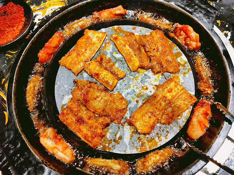 盘盘考第一也不能盘盘吃烤肉,因为要长膘! 盘盘考第一也不能盘盘吃烤肉,因为要长膘!