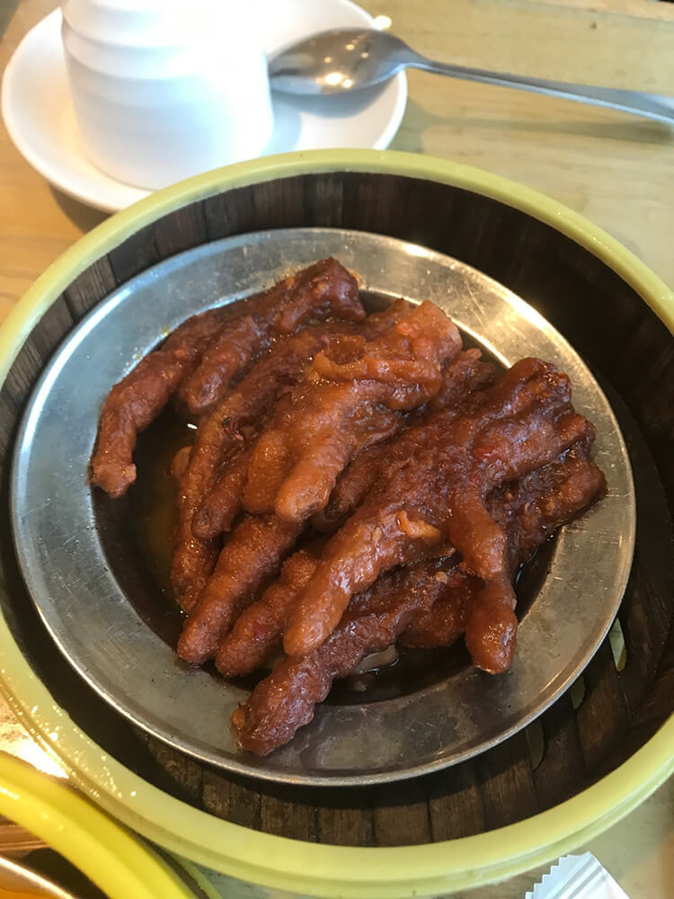 这家经典茶餐厅的不经典“小黄鸭”,丑萌却意外地可口! 这家经典茶餐厅的不经典“小黄鸭”,丑萌却意外地可口!