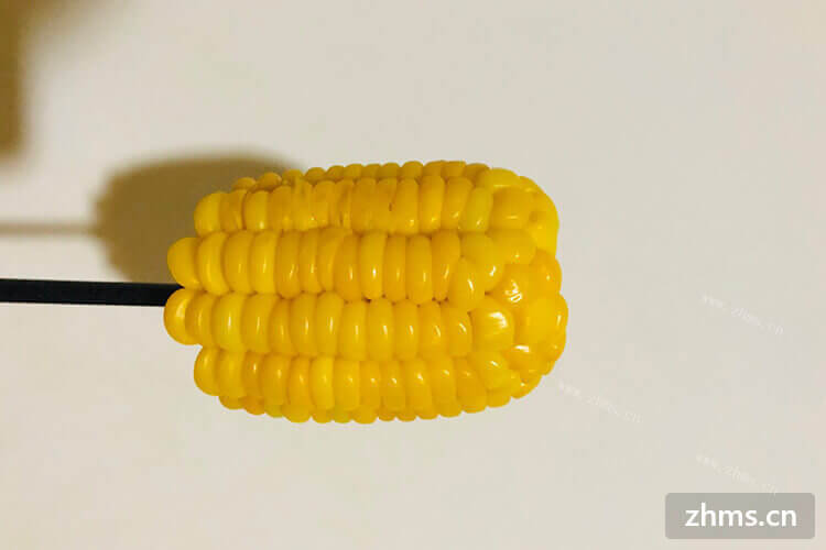 怎么蒸玉米最香呢？需要剥壳吗？