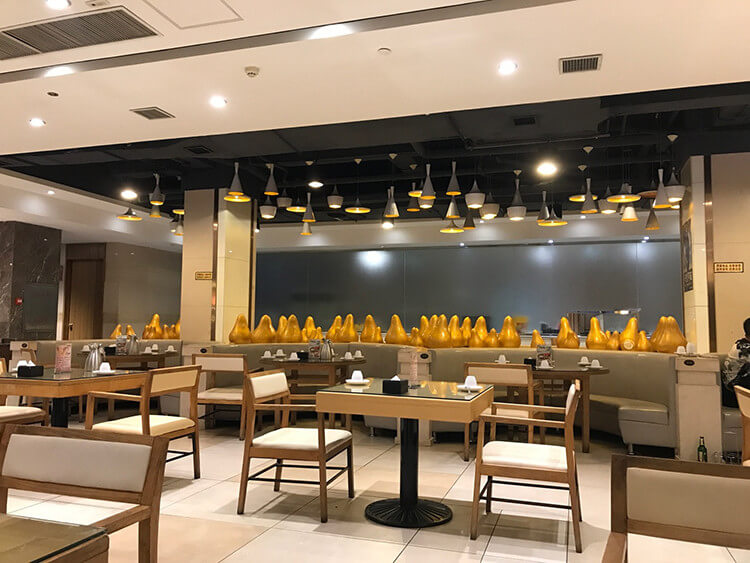 这家经典茶餐厅的不经典“小黄鸭”,丑萌却意外地可口! 这家经典茶餐厅的不经典“小黄鸭”,丑萌却意外地可口!