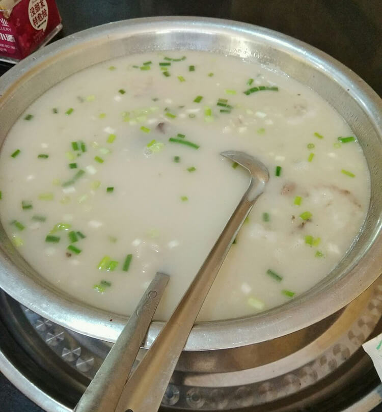 四川人都在吃的简阳羊肉汤，简阳当地的更资格