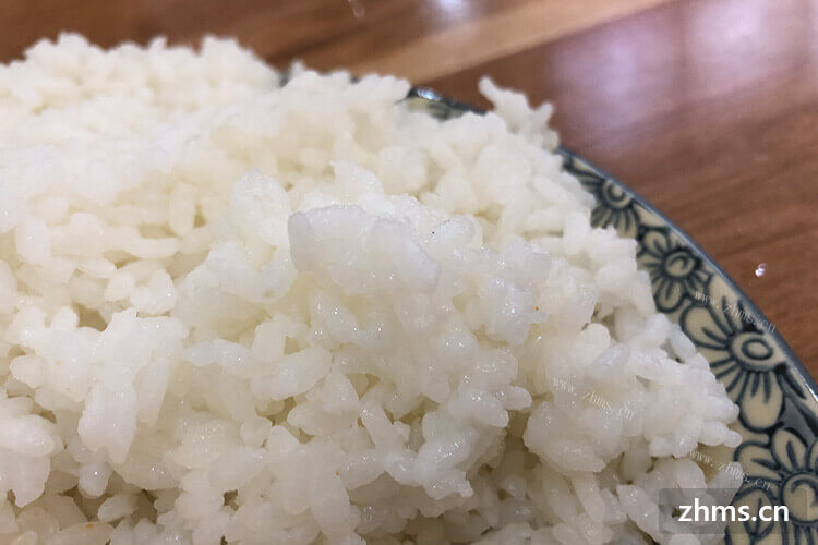 有人知道一碗米饭的卡路里值大概在多少吗
