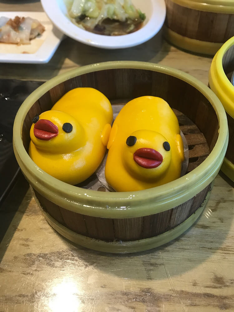 这家经典茶餐厅的不经典“小黄鸭”,丑萌却意外地可口! 这家经典茶餐厅的不经典“小黄鸭”,丑萌却意外地可口!