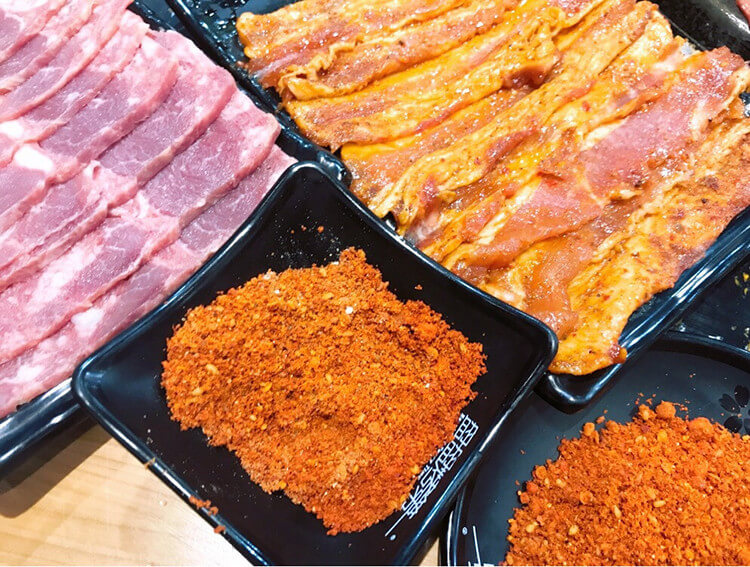 盘盘考第一也不能盘盘吃烤肉,因为要长膘! 盘盘考第一也不能盘盘吃烤肉,因为要长膘!