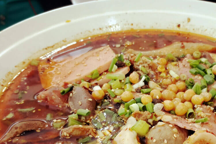 最近想加盟做餐饮，加盟荣城传奇砂锅冒菜怎么样？